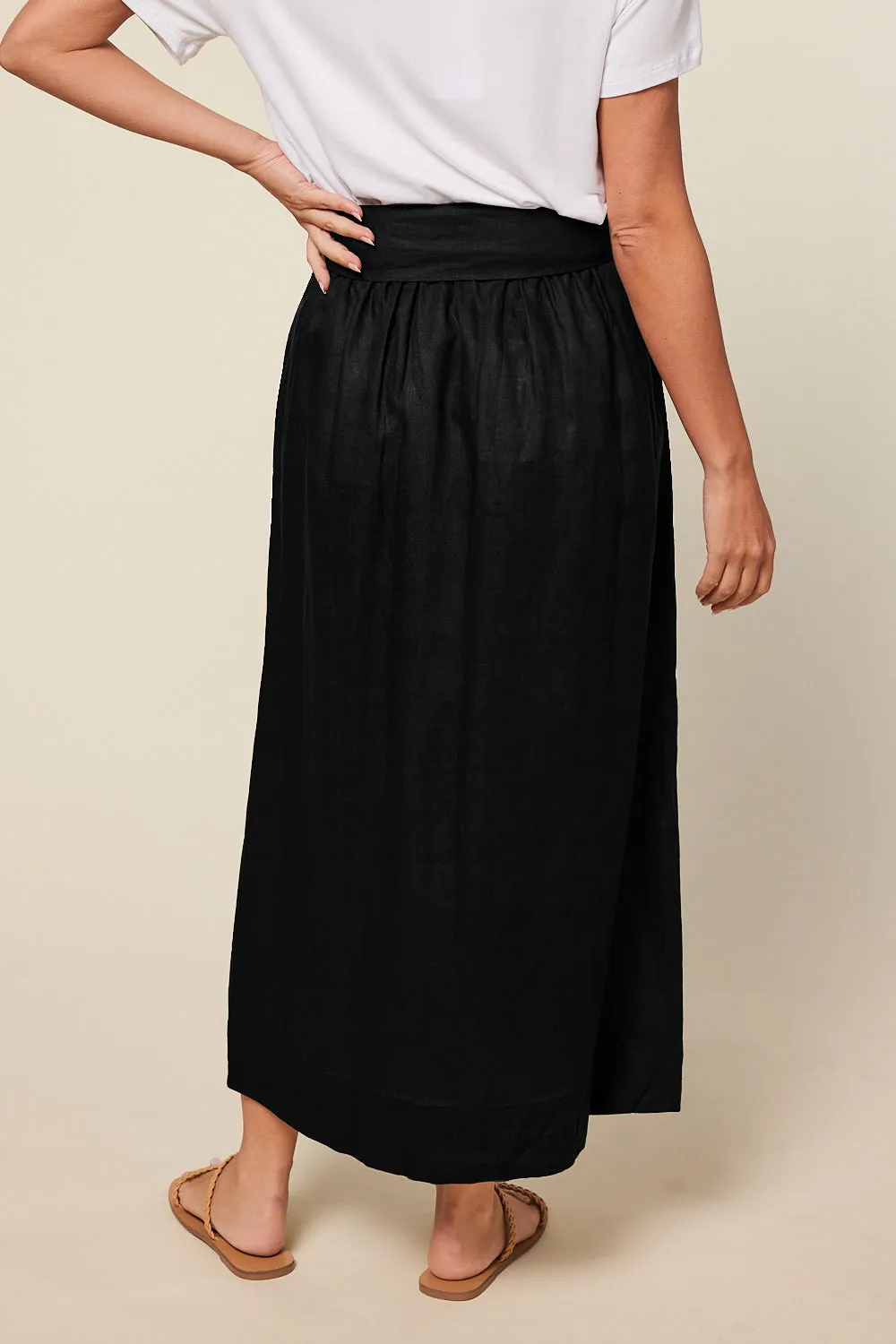 Anne Linen Skirt in Black