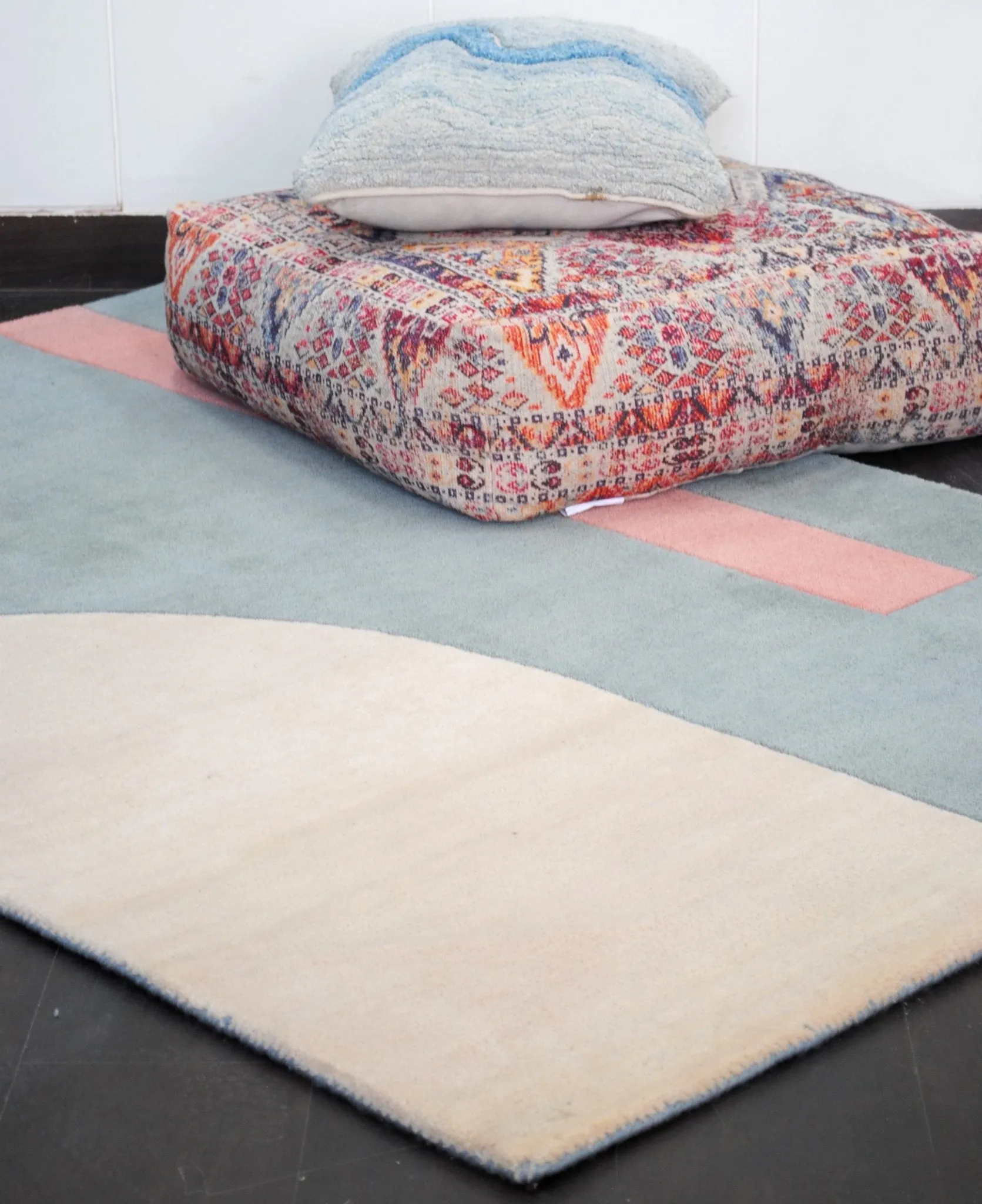 CHURU HANDTUFTED WOOL CARPET