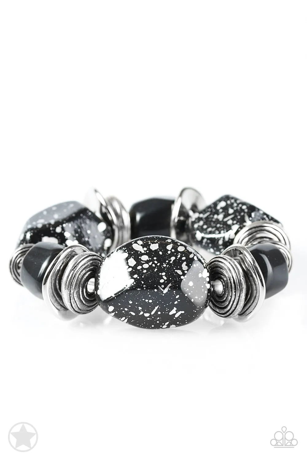 Glaze of Glory - Black Paparazzi Bracelet Blockbuster