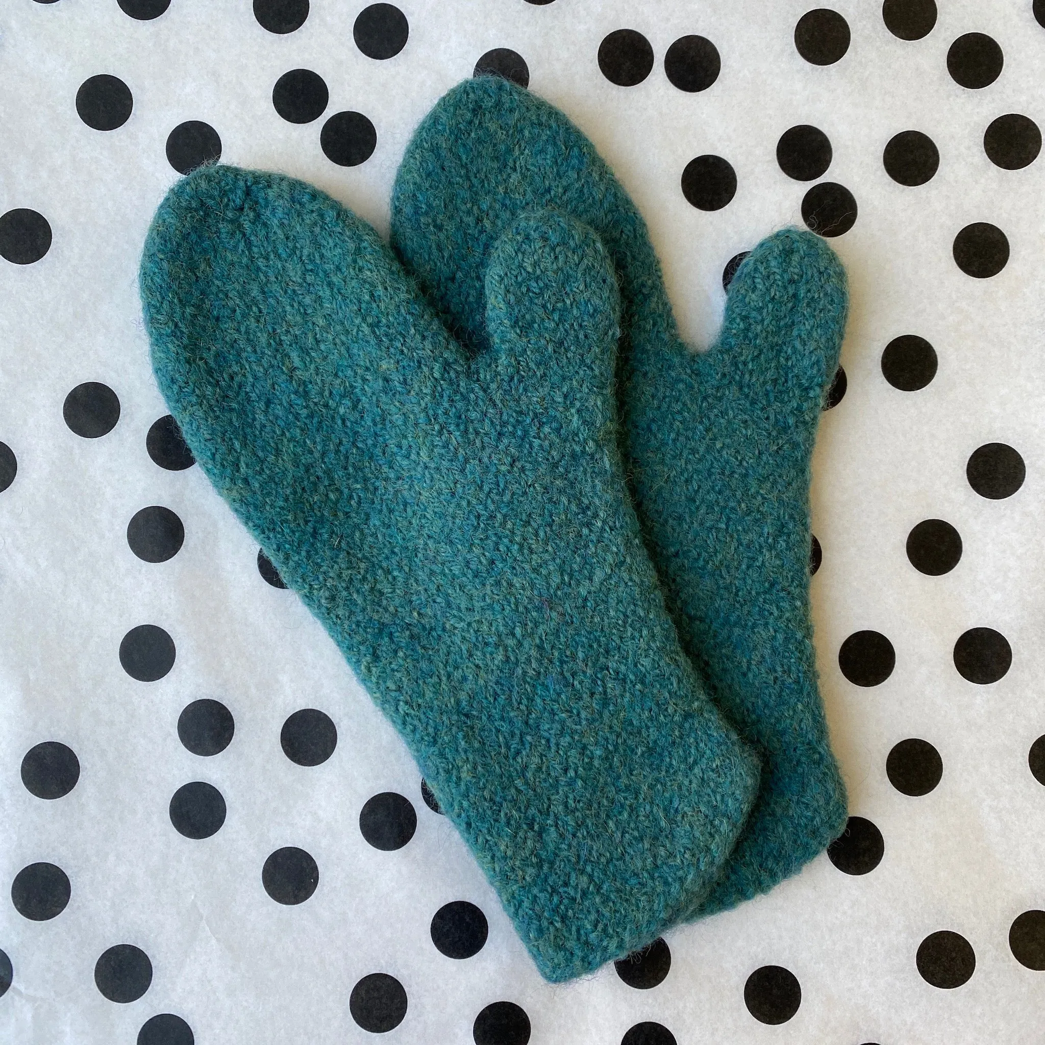 Sample Sale - Mittens in size Small - Green